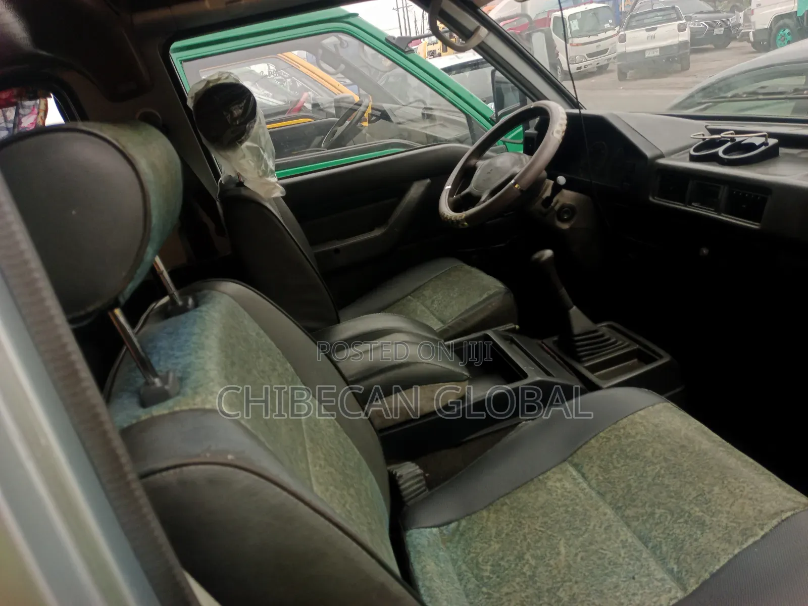 Mitsubishi Delica 2009 Blue