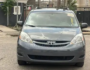 Toyota Sienna CE AWD 2008 Gray