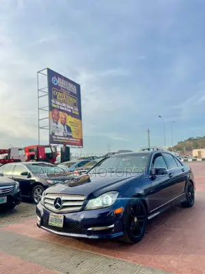 Mercedes-Benz C300 Sport 4Matic Sedan AWD (3.5L 6cyl 7A) 2014 Blue