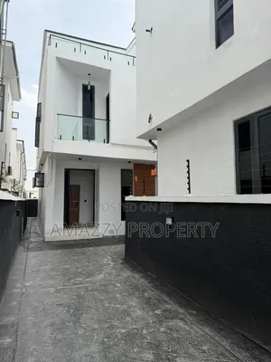 4bdrm Duplex in Ikota, Lekki for sale