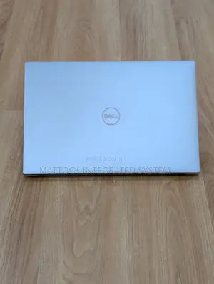 Laptop Dell Precision 5560 32GB Intel Core i9 SSD 1T
