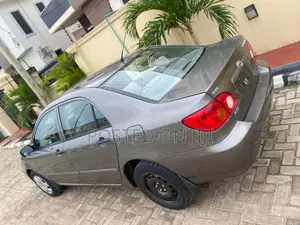 Toyota Corolla LE 2004 Gray