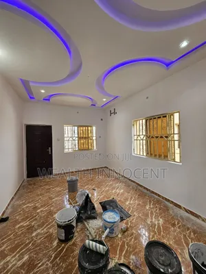 3bdrm Block of Flats in Durumi for rent