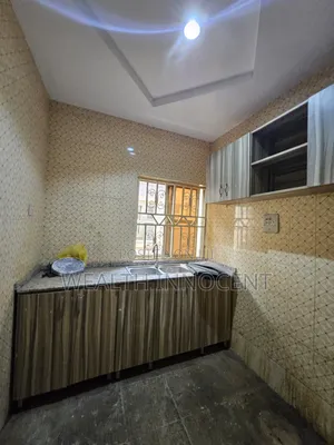 3bdrm Block of Flats in Durumi for rent