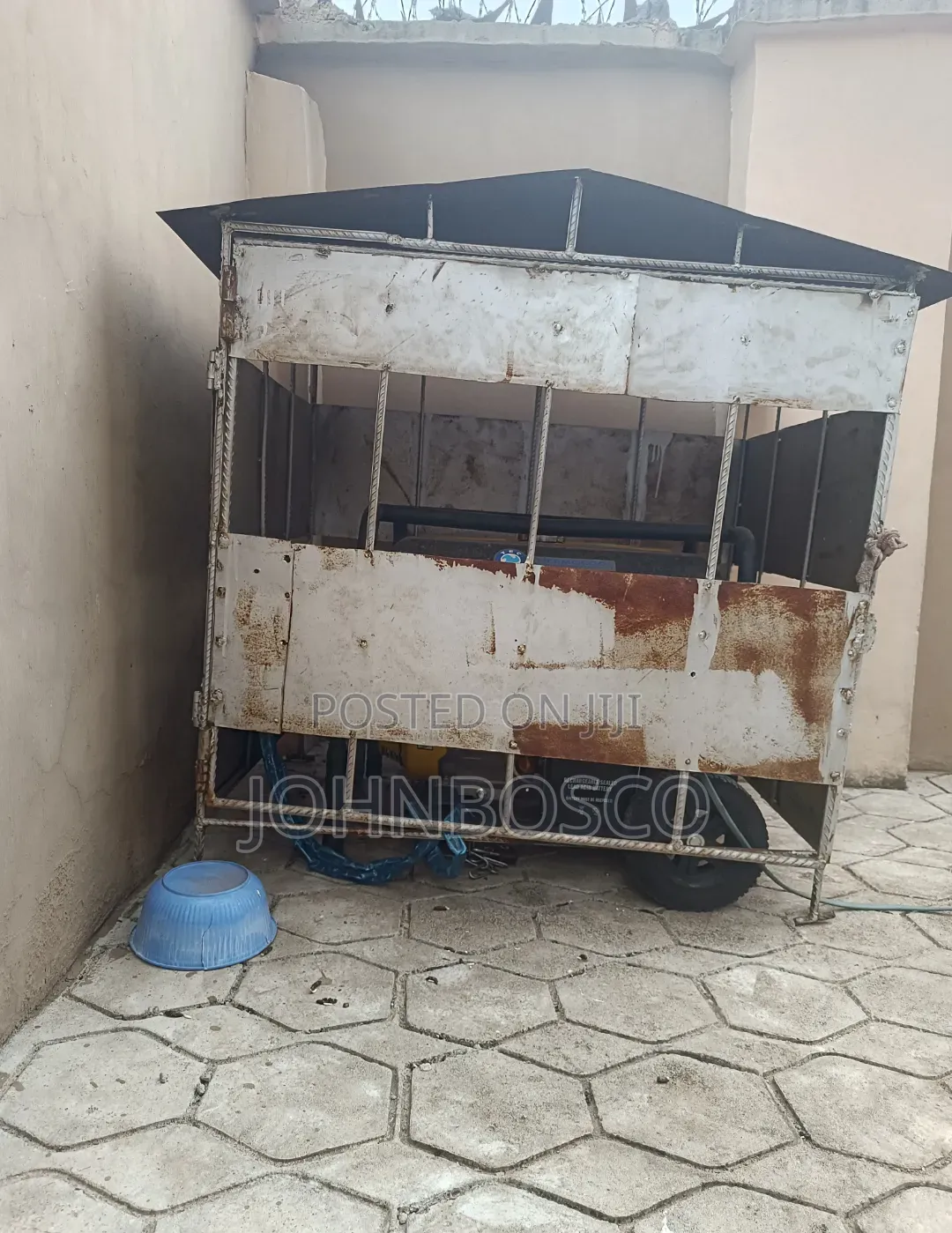 Generator/ Pet Cage