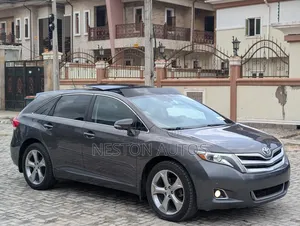 Toyota Venza Limited 2016 Gray