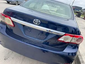 Toyota Corolla 2011 Blue