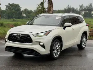 Toyota Highlander Limited 2021 White