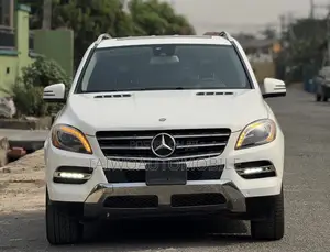 Mercedes-Benz M Class ML350 4MATIC 4dr SUV AWD (3.5L 6cyl 7A) 2015