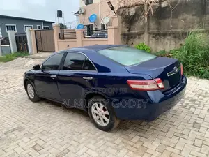 Toyota Camry 2010 Blue