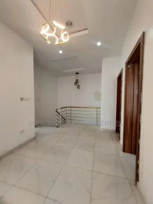 4bdrm Townhouse / Terrace in Ologolo for rent