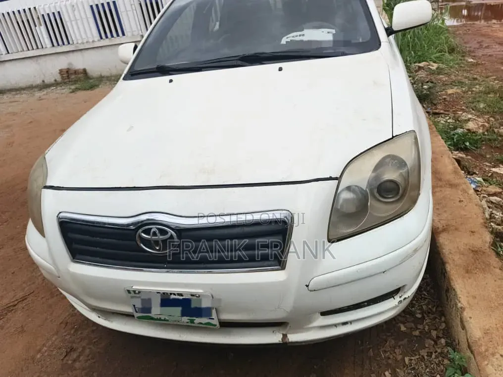 Toyota Avensis 2006 White