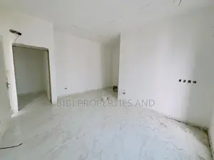 4bdrm Townhouse/Terrace in Utako for sale