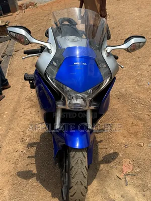 Honda VF 2014 Blue