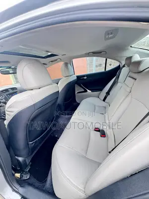 Lexus IS 2012 Silver