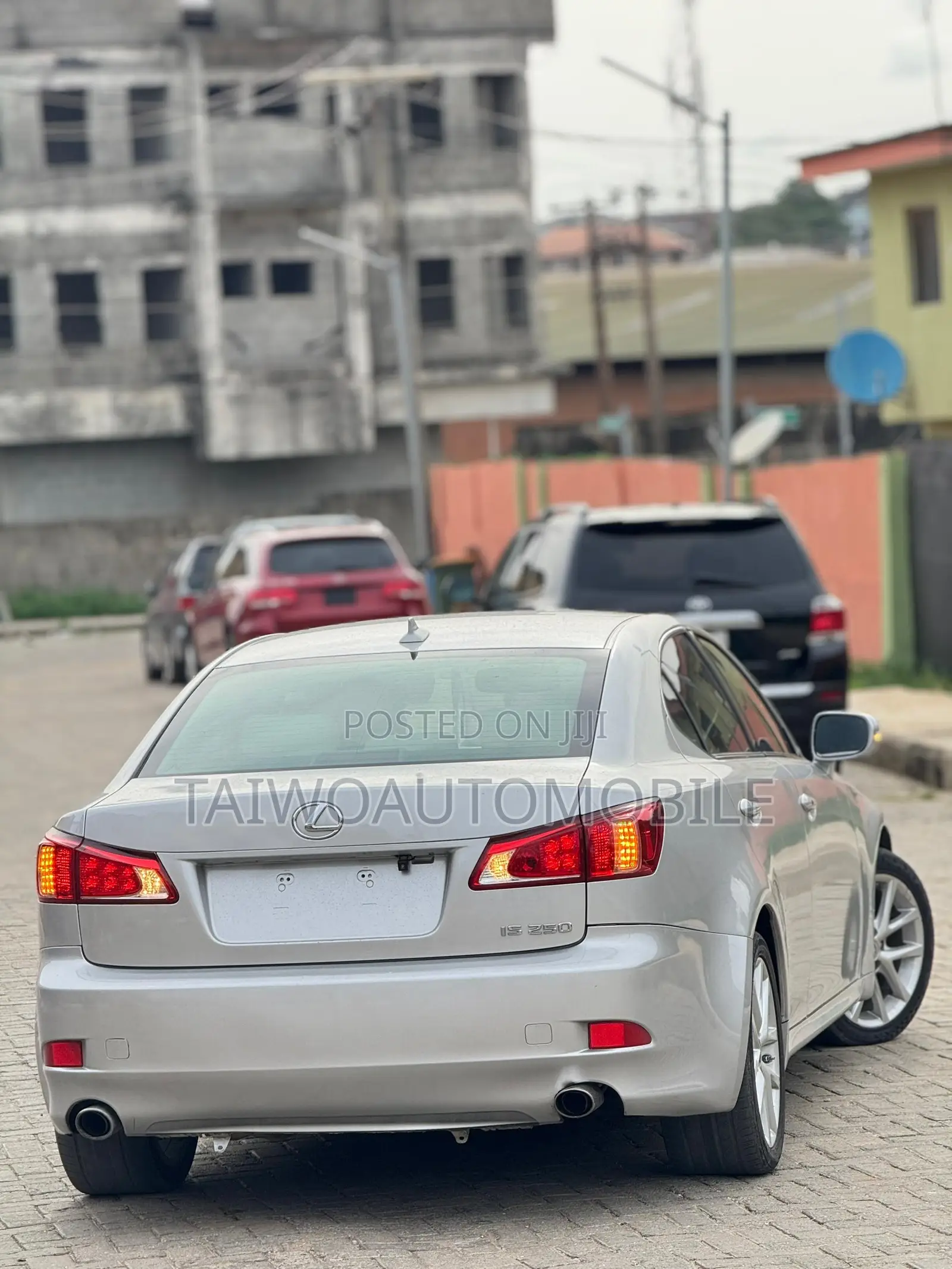 Lexus IS 2012 Silver