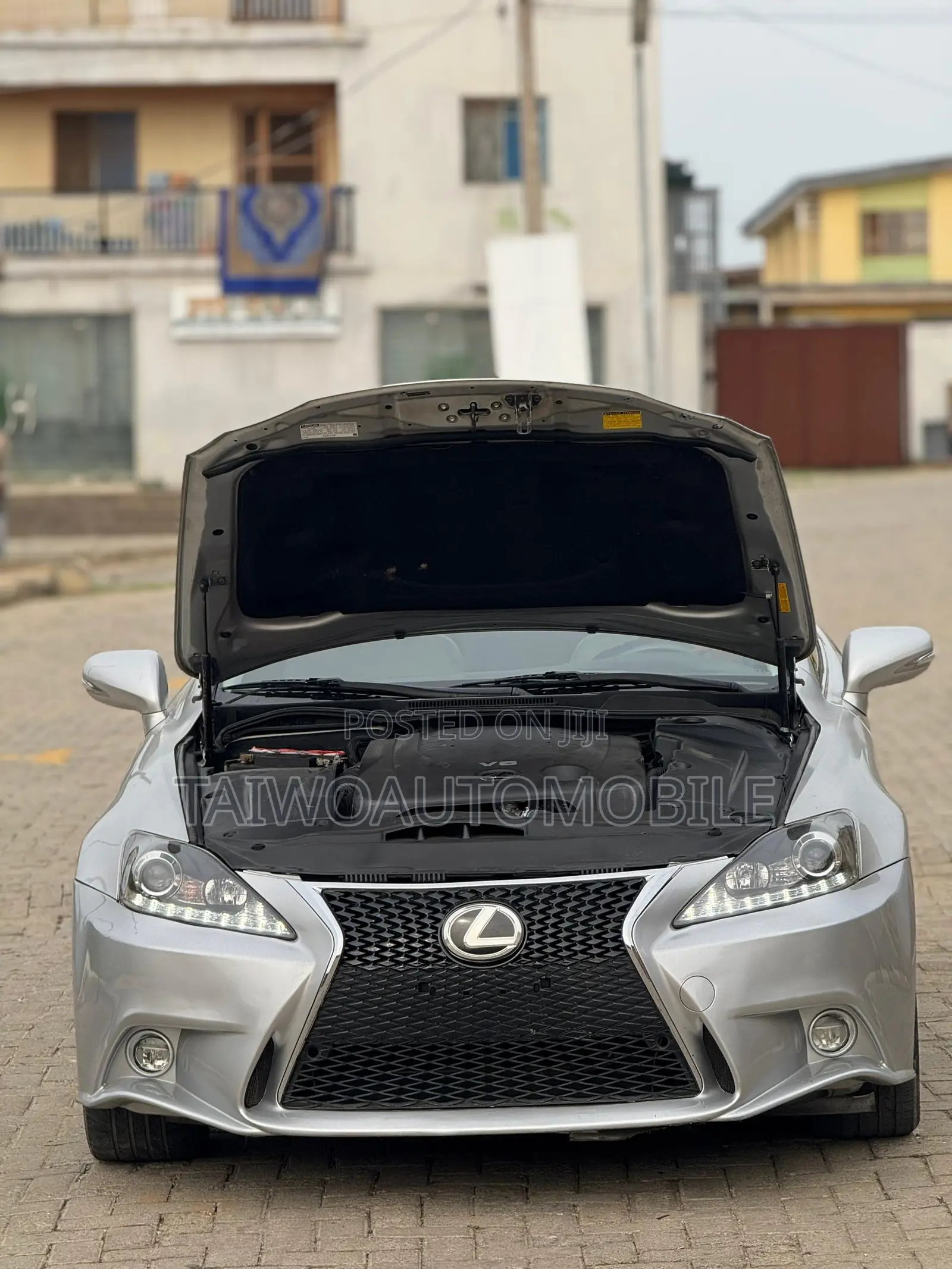 Lexus IS 2012 Silver