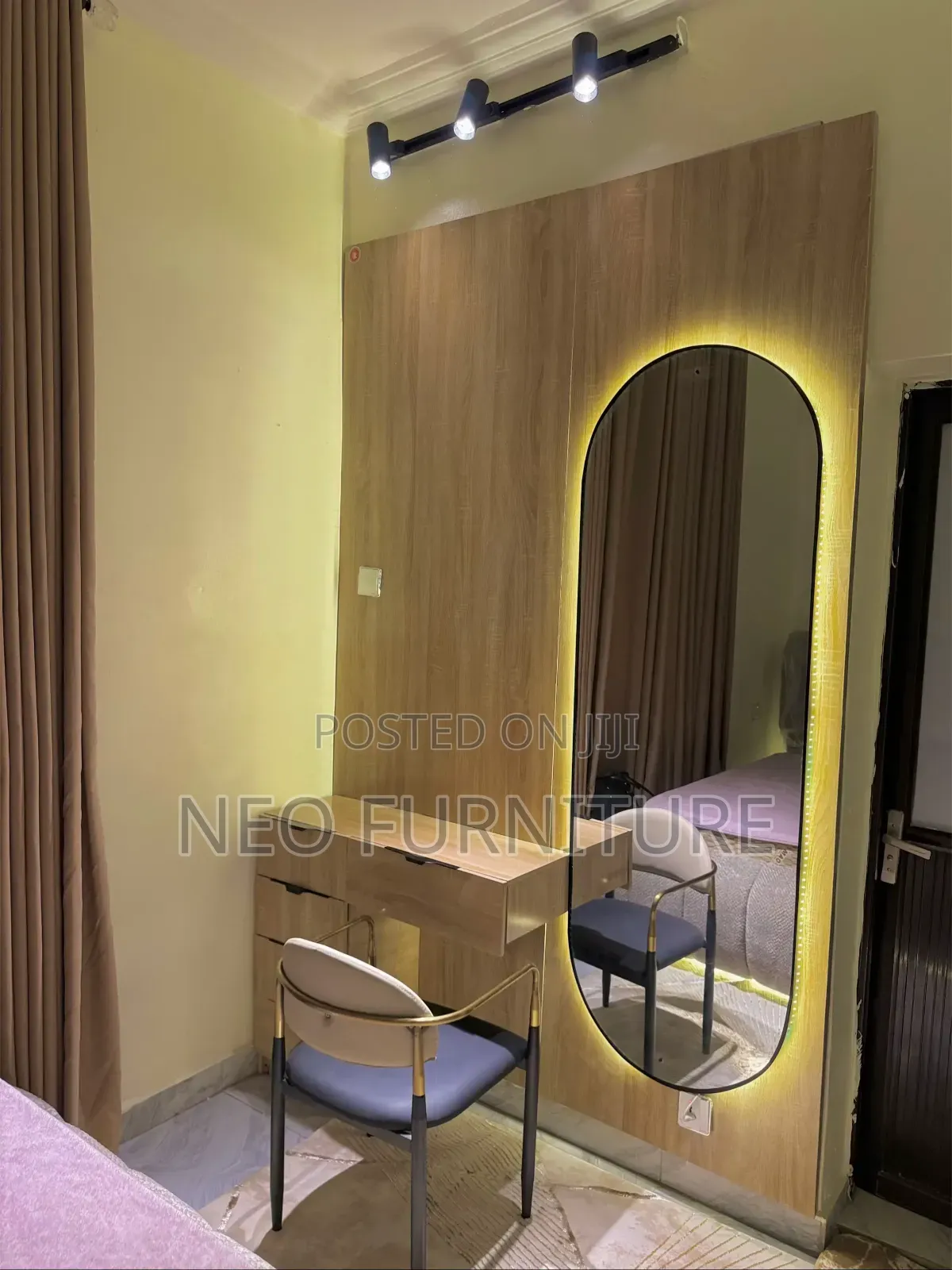 Dressing Mirror