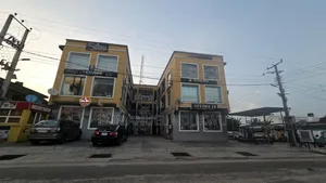 Plaza for Sale 21 Shops Plaza With 1 Store Shawarma Spot.