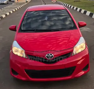 Toyota Yaris 2013 Red