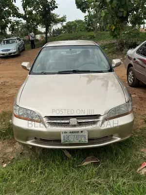 Honda Accord Wagon 2000 Gold