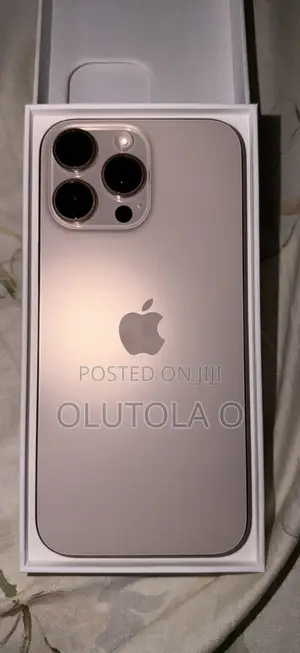 New Apple iPhone 16 Pro Max 256 GB Gold
