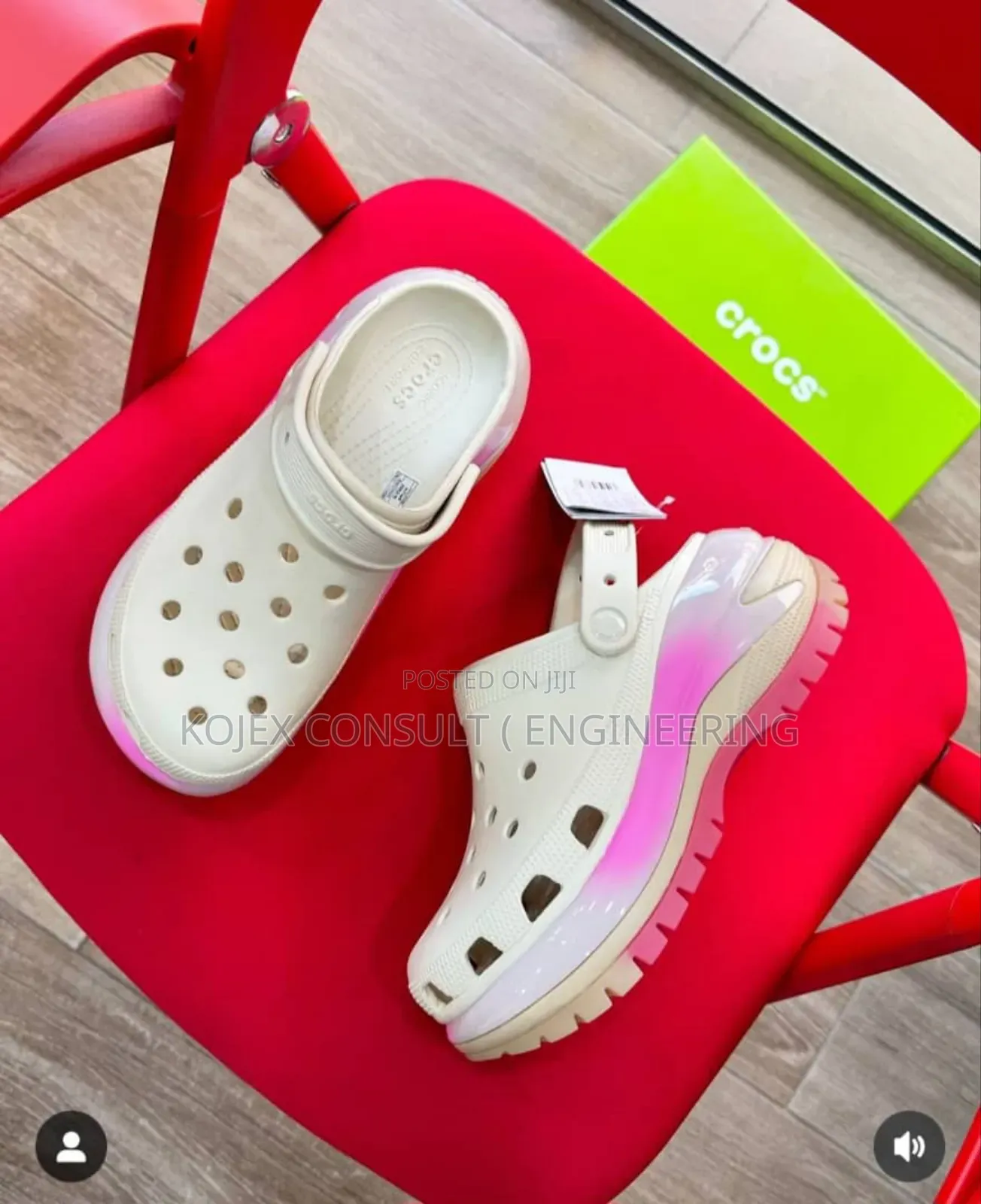 Mega Crush Crocs