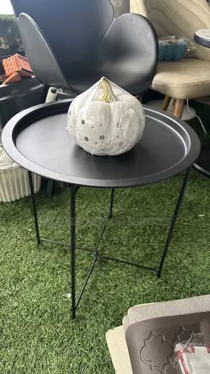 Foldable Round Metal Coffee Table / Side Stool