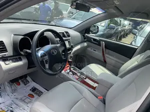 Toyota Highlander 2013 Gray