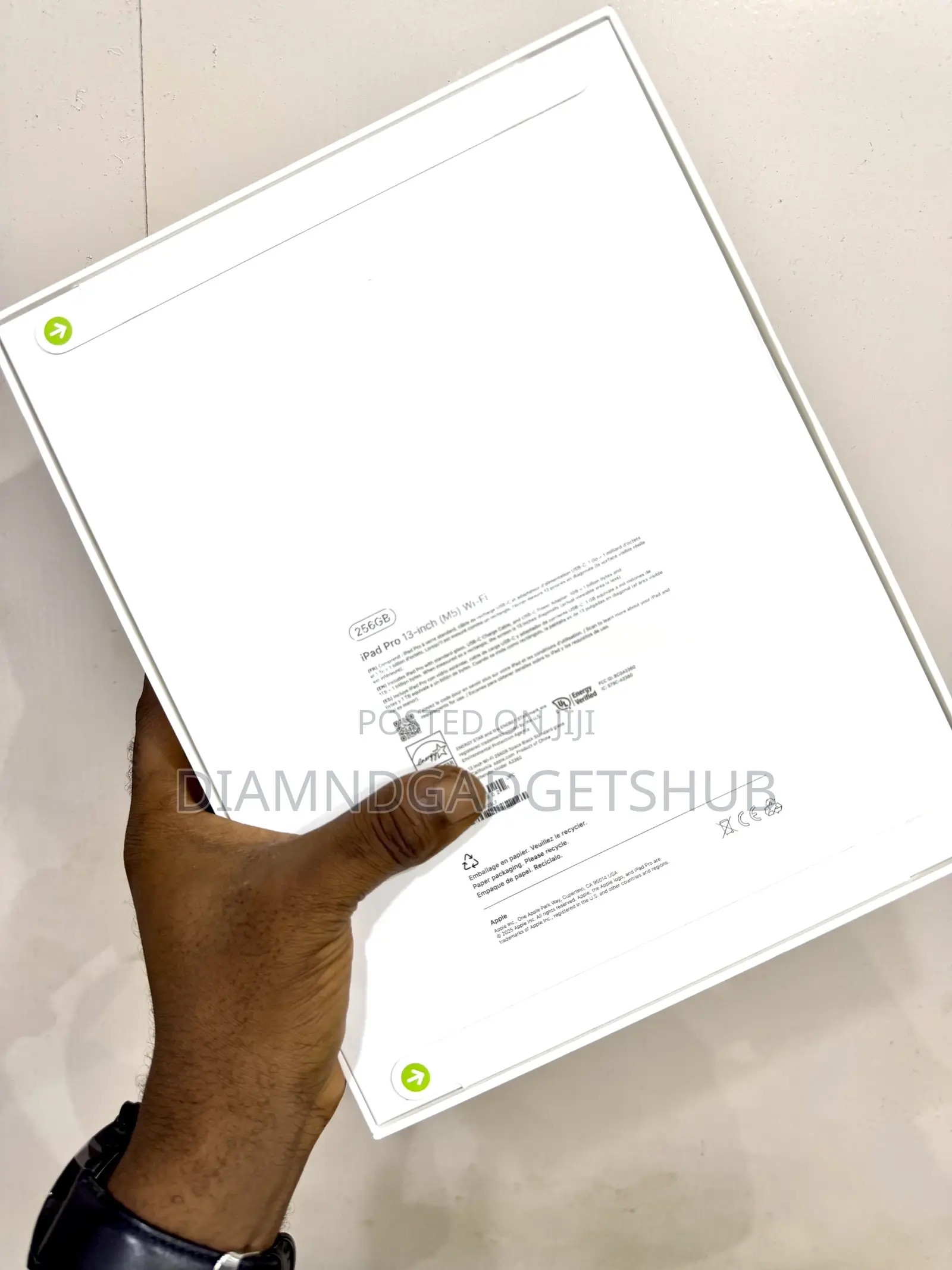 New Apple iPad Pro 13 (2025) 256 GB