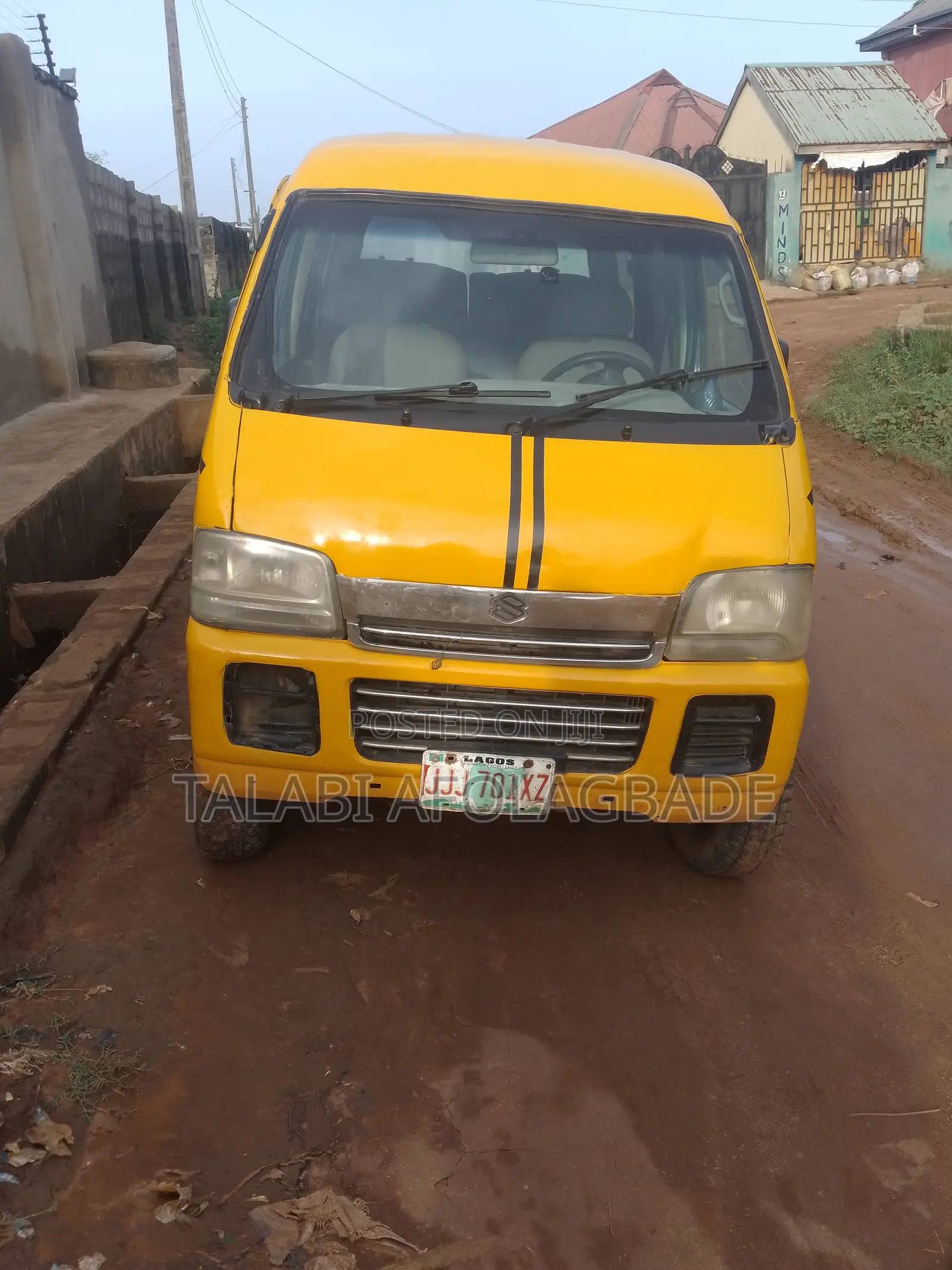 Suzuki Every 2019 Yellow
