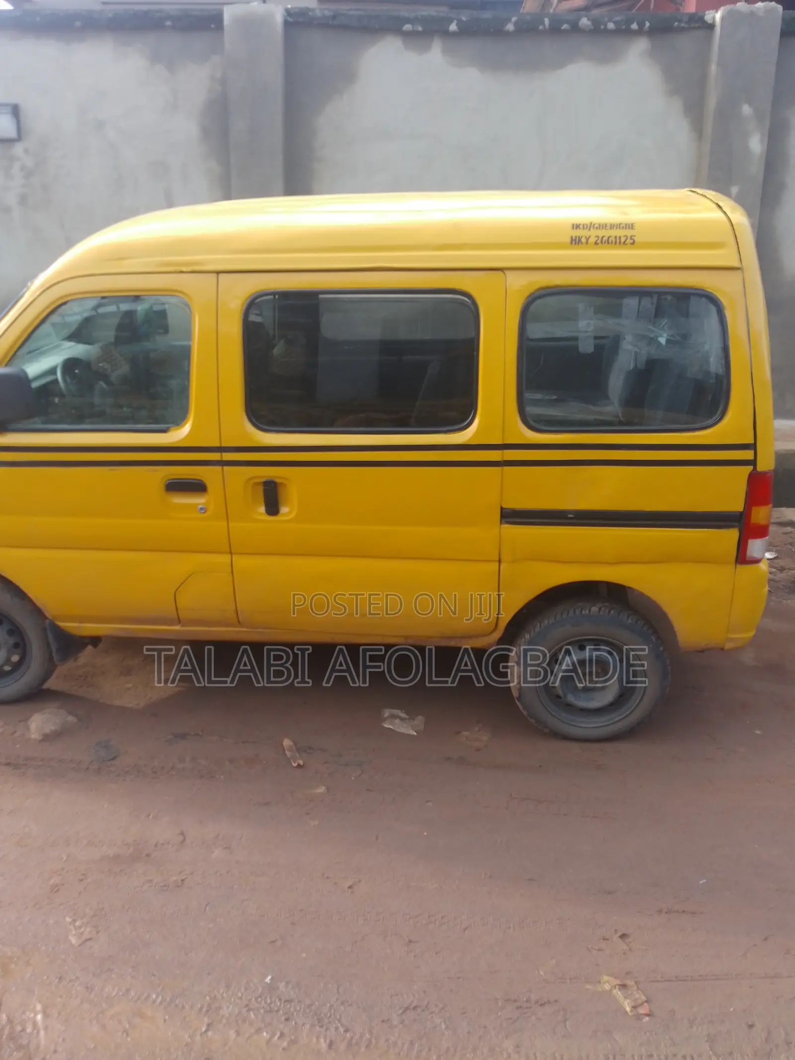 Suzuki Every 2019 Yellow