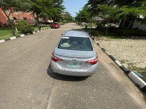 Toyota Corolla 2015 Silver