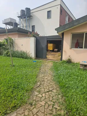 For Sale: A 1800sqmts of Land With Demolishable Structure at Gra Ikeja