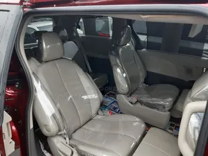 Toyota Sienna Limited Premium 7 Passenger (3.5L 6cyl 6A) 2016 Red