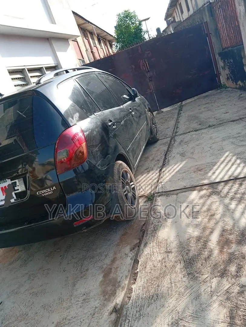 Toyota Verso 2009 Black