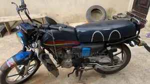 Honda CB 2022 Blue