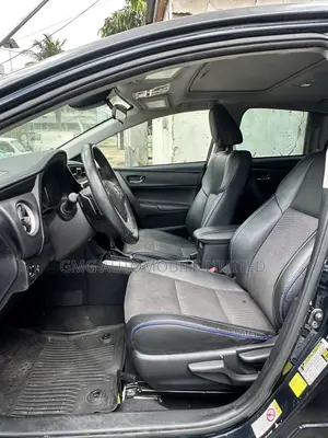 Toyota Corolla SE 4dr Sedan (1.8L 4cyl CVT) 2017 Black
