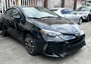 Toyota Corolla SE 4dr Sedan (1.8L 4cyl CVT) 2017 Black