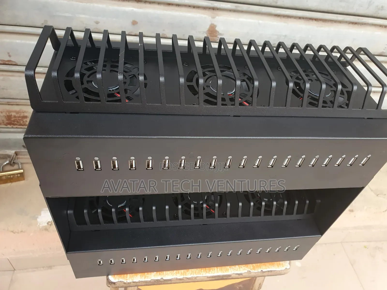 Data Transfer USB Hub (40 Ports)