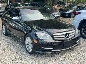 Mercedes-Benz C300 2009 Black