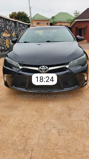 Toyota Camry SE 4dr Sedan (2.5L 4cyl 6A) 2015 Black
