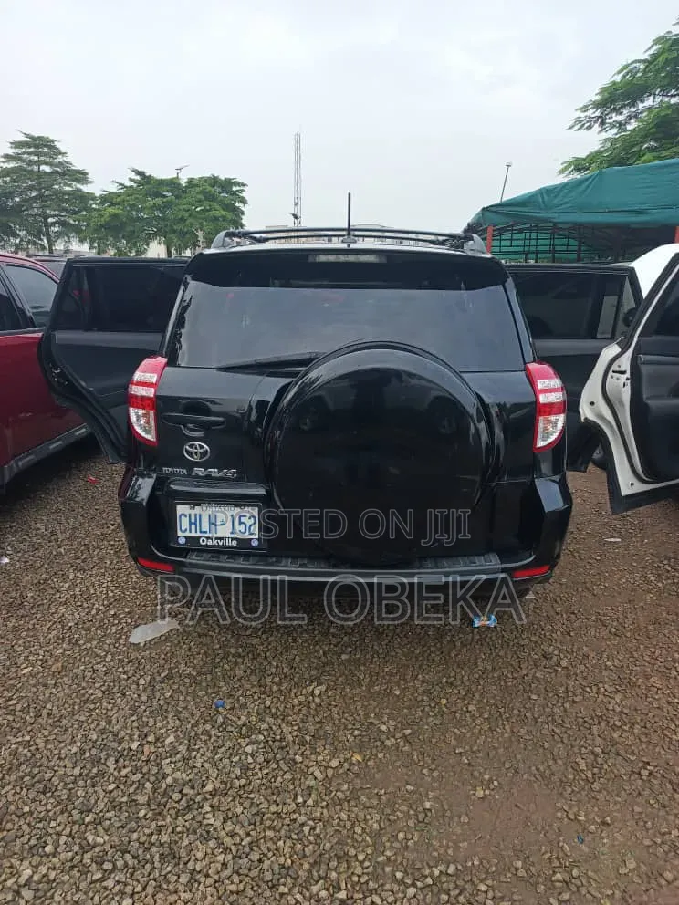 Toyota RAV4 2010 Black