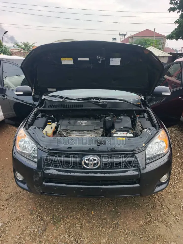 Toyota RAV4 2010 Black