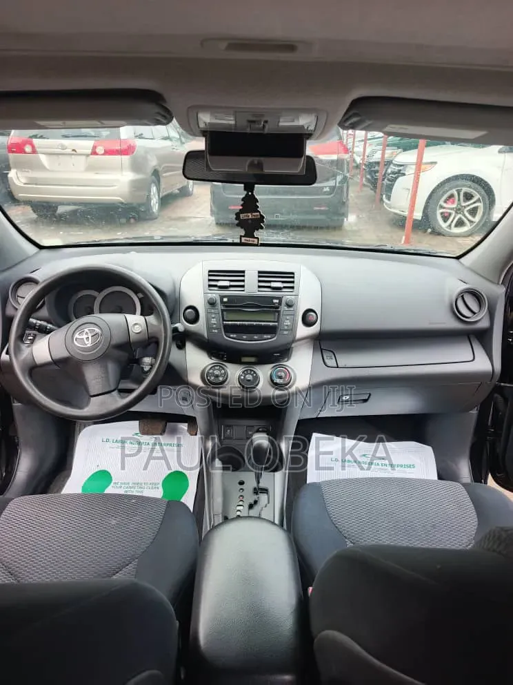Toyota RAV4 2010 Black
