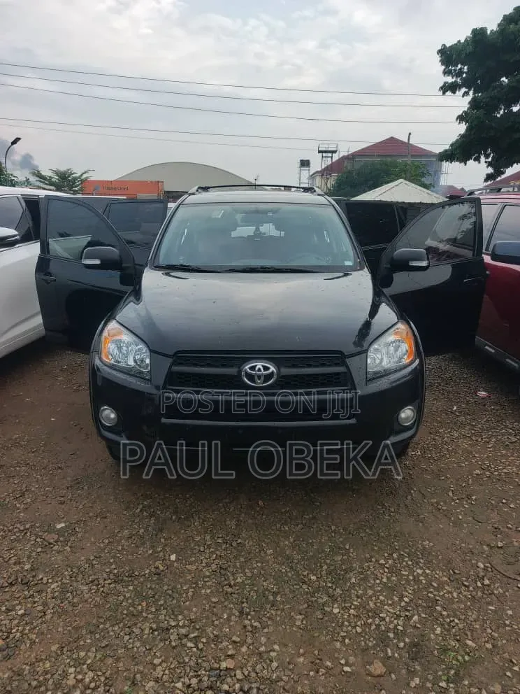 Toyota RAV4 2010 Black