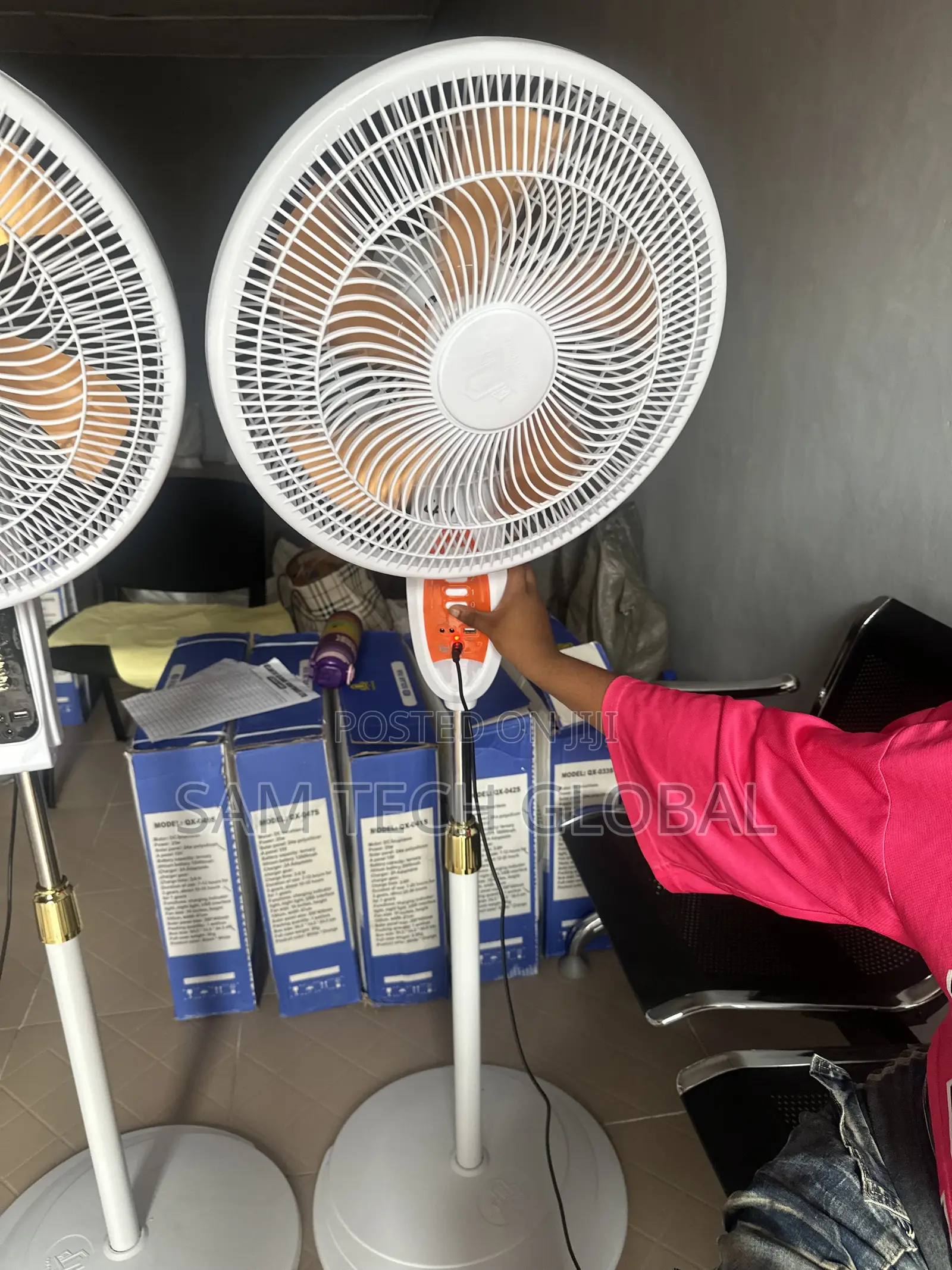 18 Solar Fan