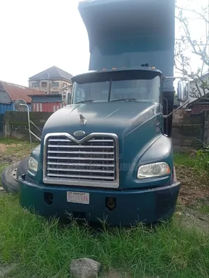 Mack Vision Tipper