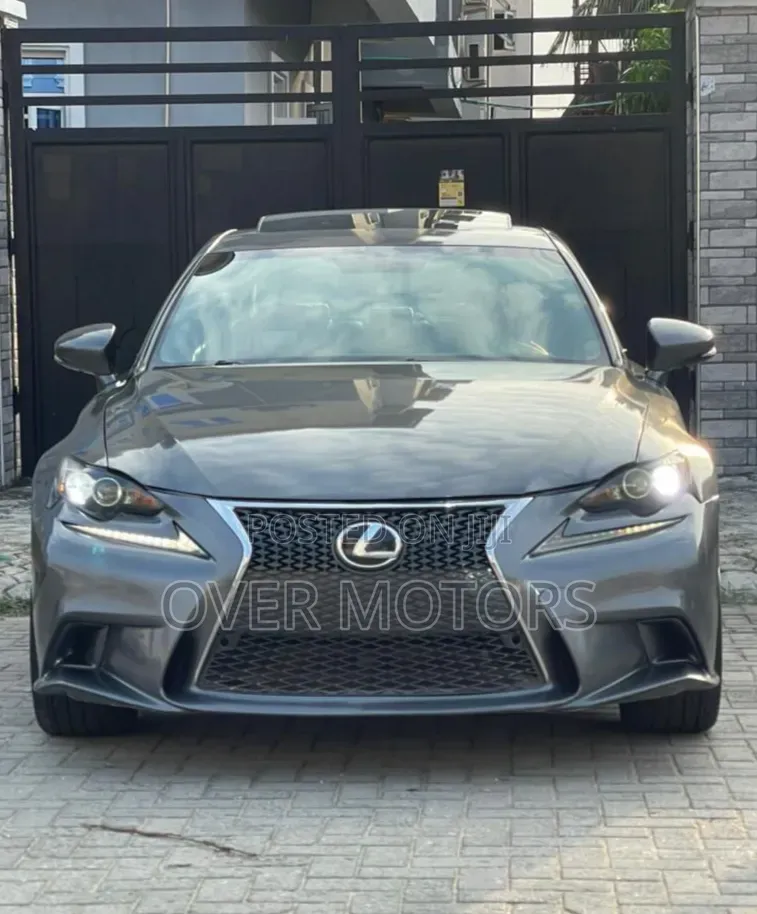Lexus IS 2016 Black