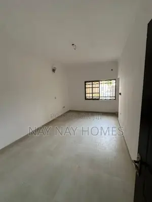 3bdrm Shared Apartment in Ajiran Estate, Igbo-efon for rent